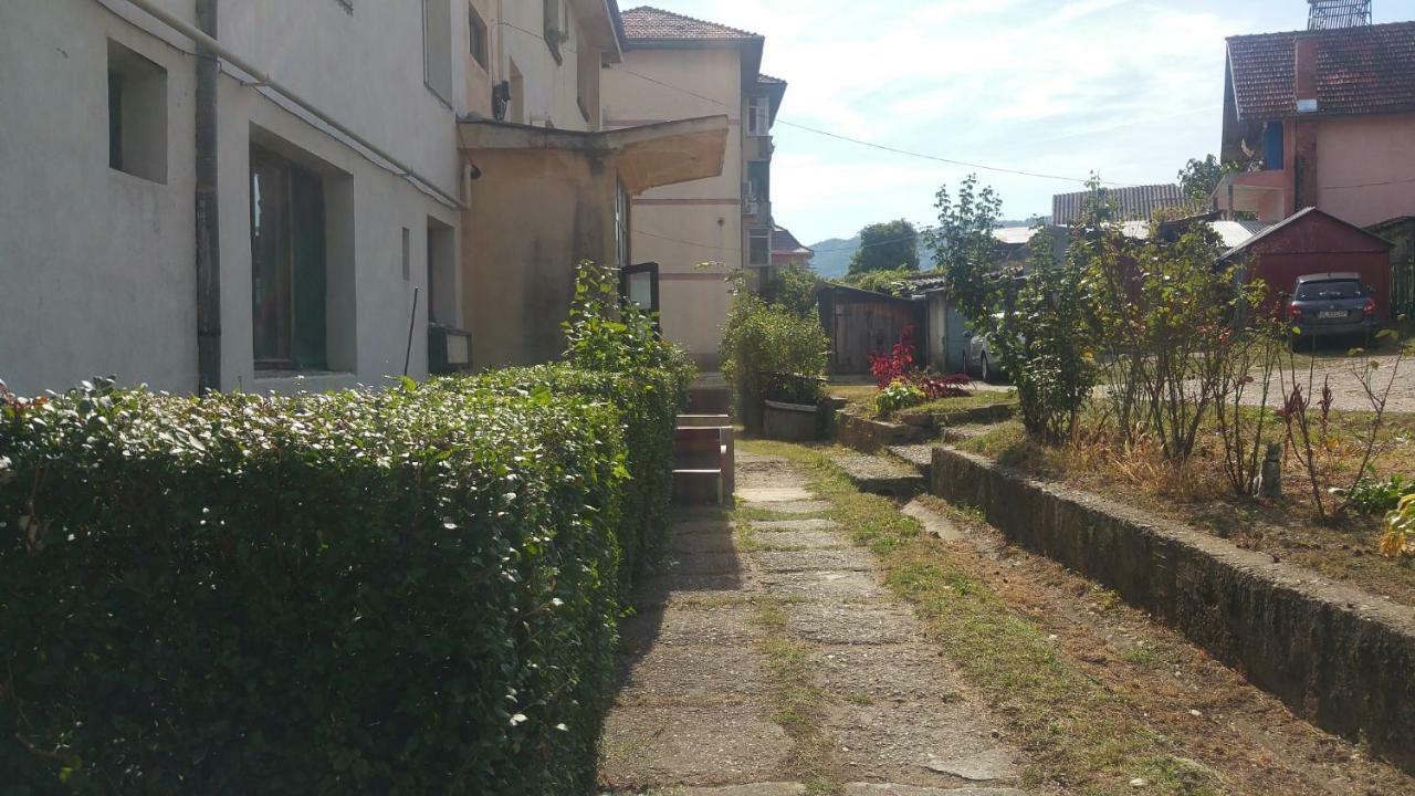 Apartament Lavinia Călimăneşti Esterno foto